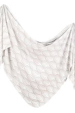 SWADDLE BLANKET