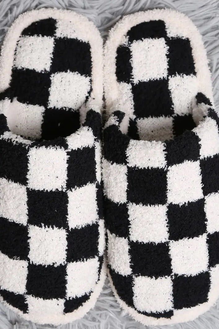 CHECKERBOARD SLIPPERS