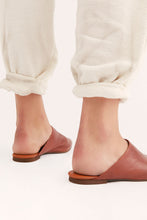 REESE FLAT