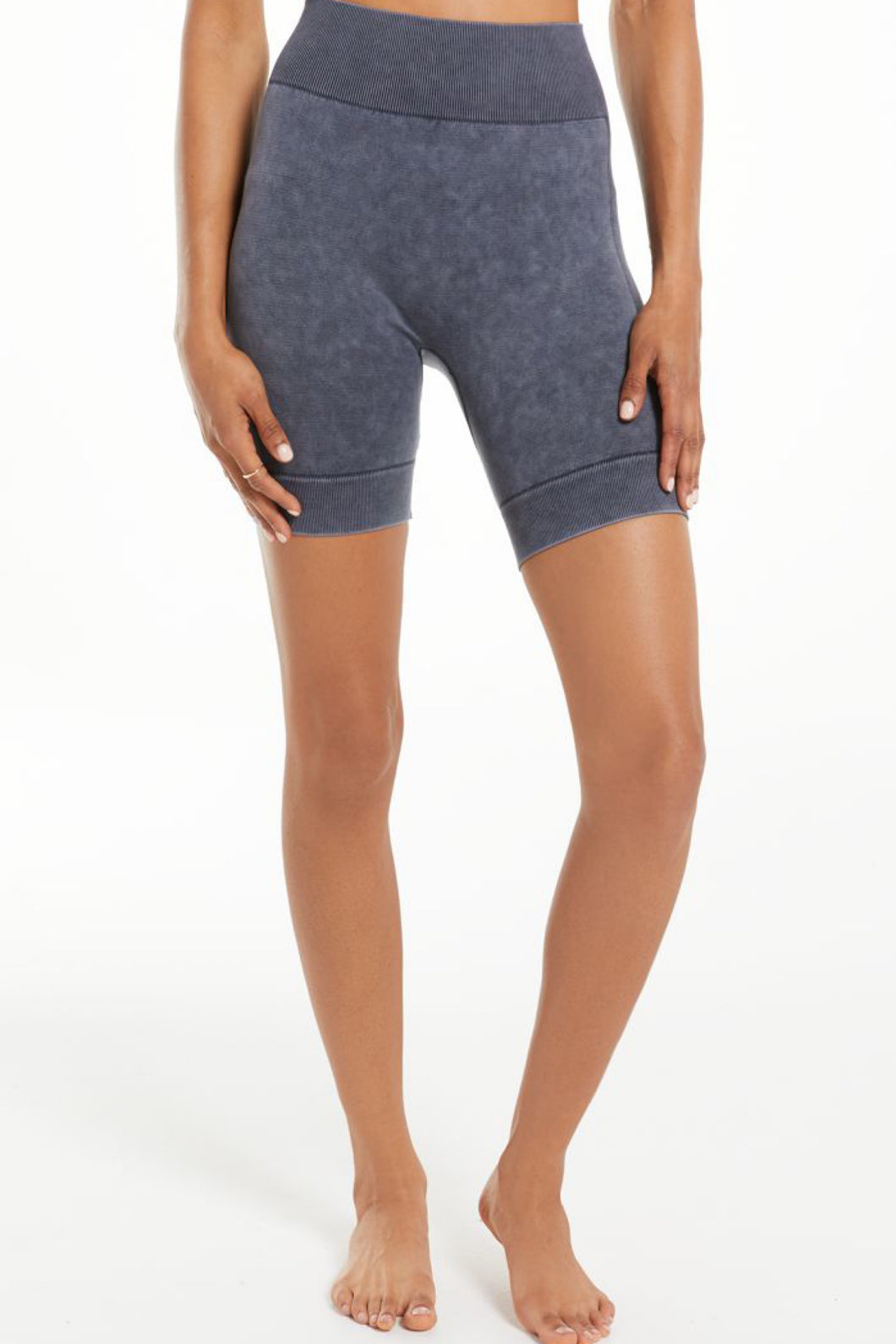 DANCE IT OUT SEAMLESS SHORTS