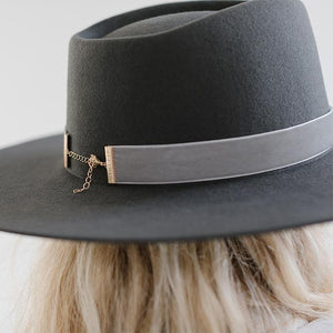 VELVET CHAIN HAT BAND