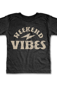 WEEKEND VIBES TEE