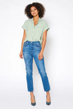 EVE SLIM STRAIGHT JEAN IN AGRA