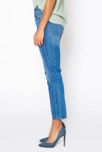 EVE SLIM STRAIGHT JEAN IN AGRA